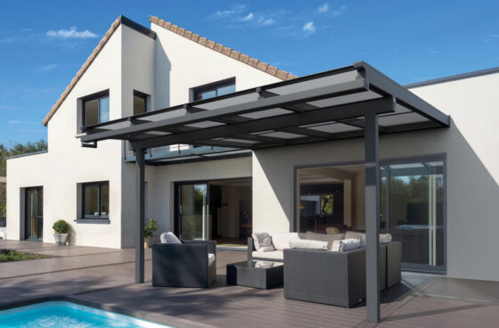 klaaskatus varjestusega